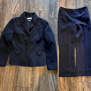 NWOT LARRY LEVINE for Dressbarn blazer/pant career set